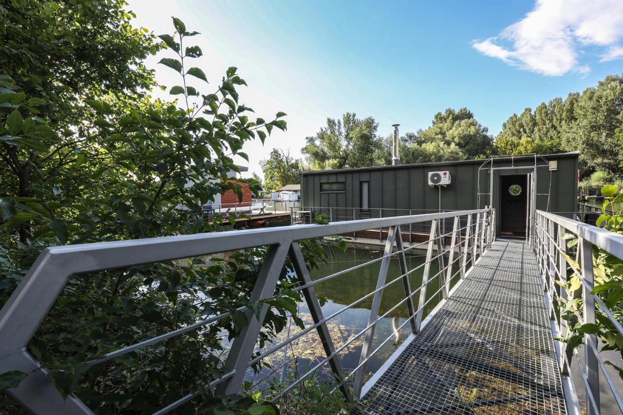 Villa Hausbót u rybára a kačky Bratislava Esterno foto